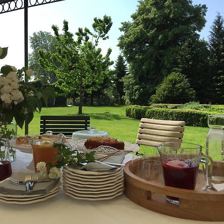 Gutshaus Volzrade Hotel & Ferienwohnungen In Elbnaehe Lubtheen ภายนอก รูปภาพ