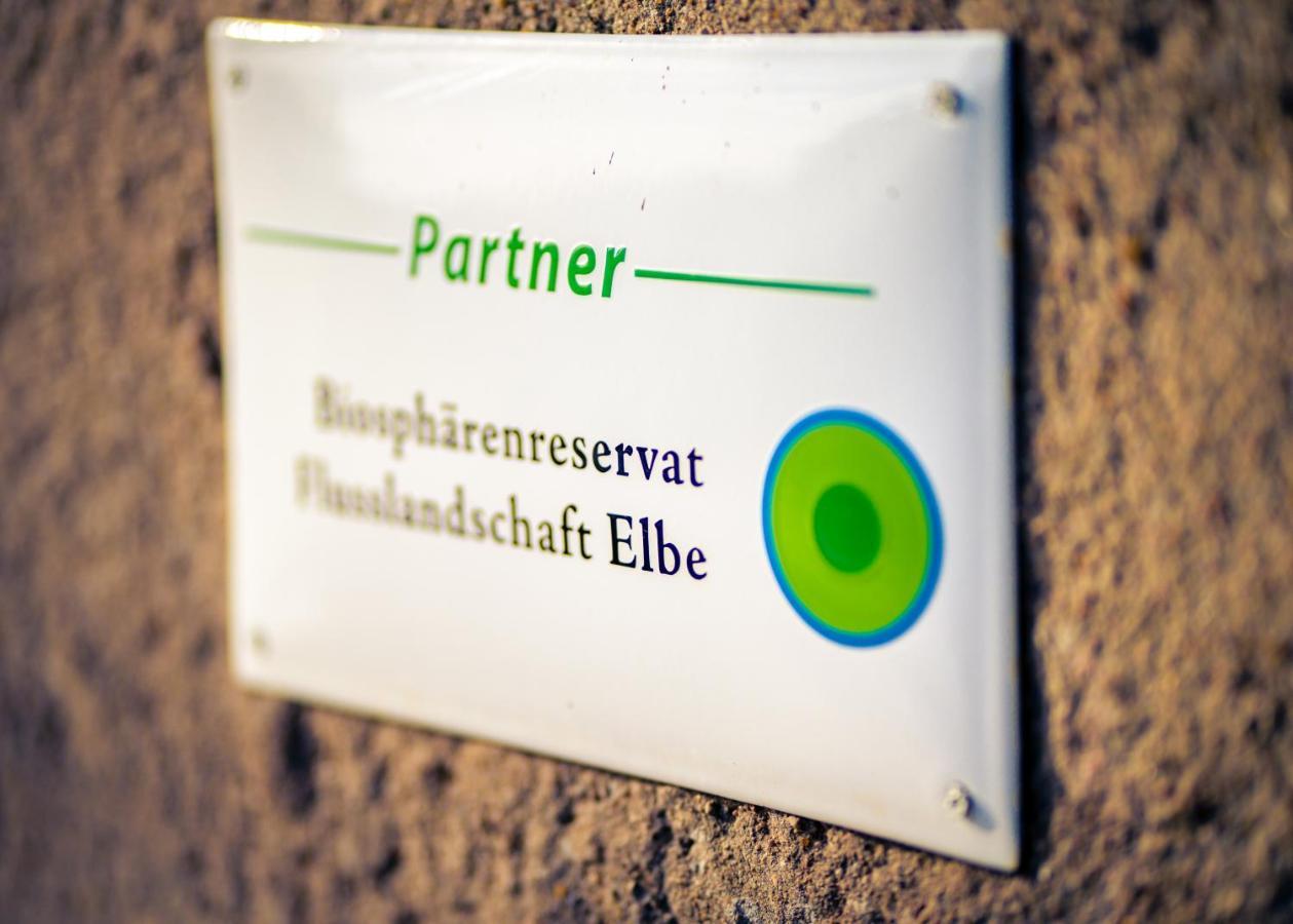 Gutshaus Volzrade Hotel & Ferienwohnungen In Elbnaehe Lubtheen ภายนอก รูปภาพ